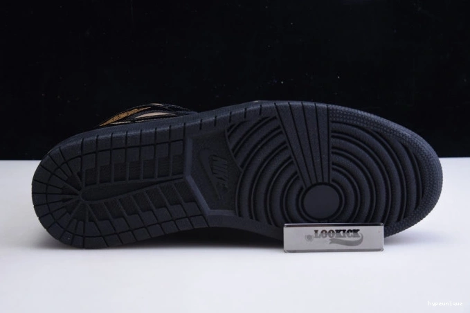 HYPE RETRO JORDAN AIR HIGH (2020) BLACK 1 GOLD 555088-032 METALLIC 0730